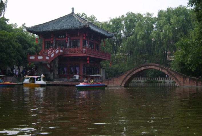 [德陽]房湖公園